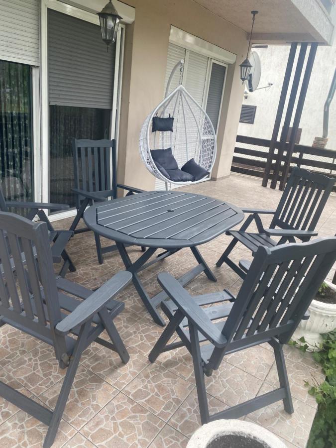 Medlin Apartman Lägenhet Siófok Exteriör bild